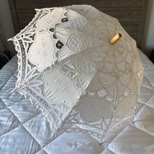 Lace White Parasol with Wooden Handle